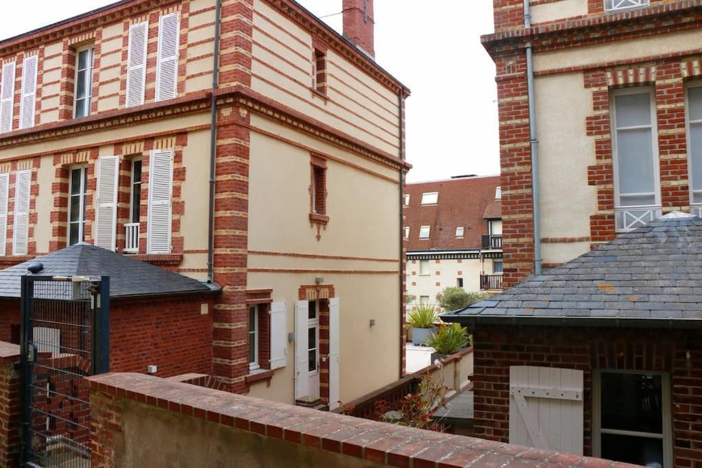 Appartement Duplex Cosy Au Calme A 50M De La Plage Houlgate Esterno foto
