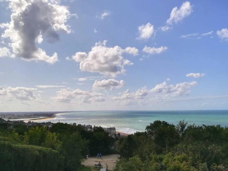 Appartement Duplex Cosy Au Calme A 50M De La Plage Houlgate Esterno foto